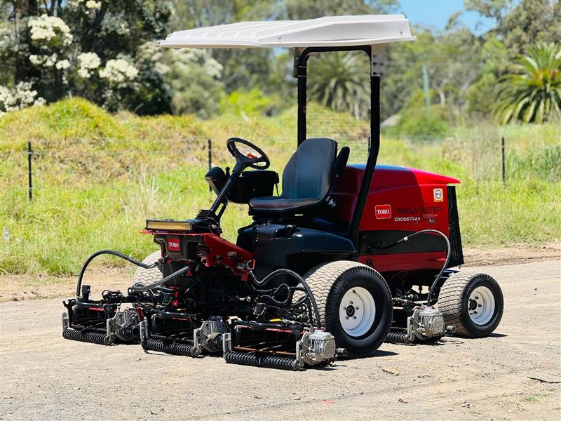 Toro Reelmaster 5010-H cross trax hybrid AWD reel cylinder fairway greens commercial diesel mower