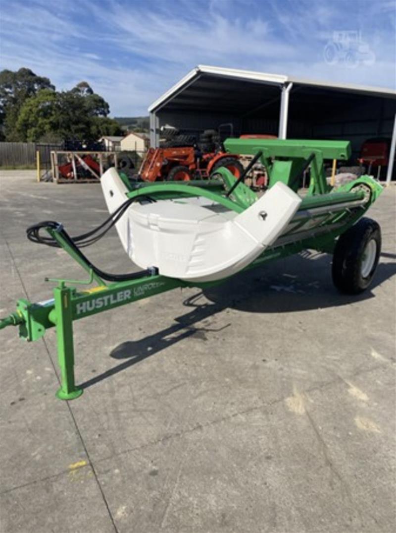 Hustler Unrolla TX205 feeder