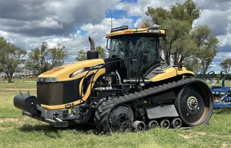 Photo 1. Challenger MT865E track tractor