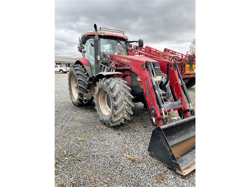 Photo 1. Case IH Puma 165 CVT tractor