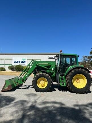 Photo 1. John Deere 6820 tractor