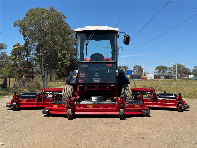 Toro Groundsmaster 5900 wide area ride on diesel commercial lawn mower
