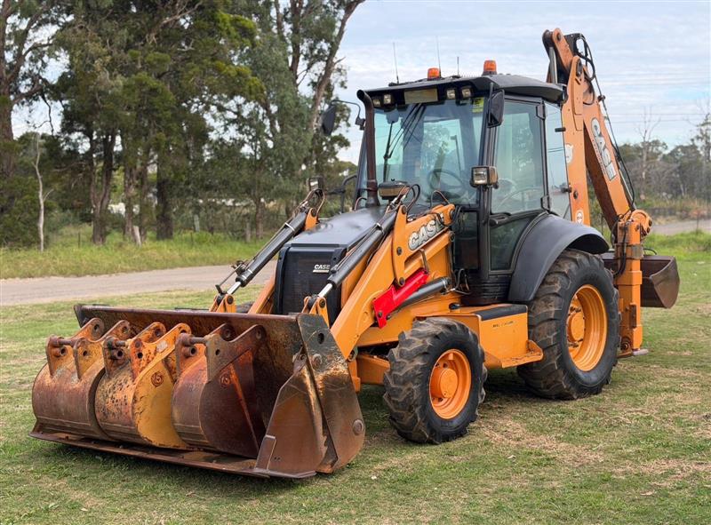Case 590ST backhoe loader