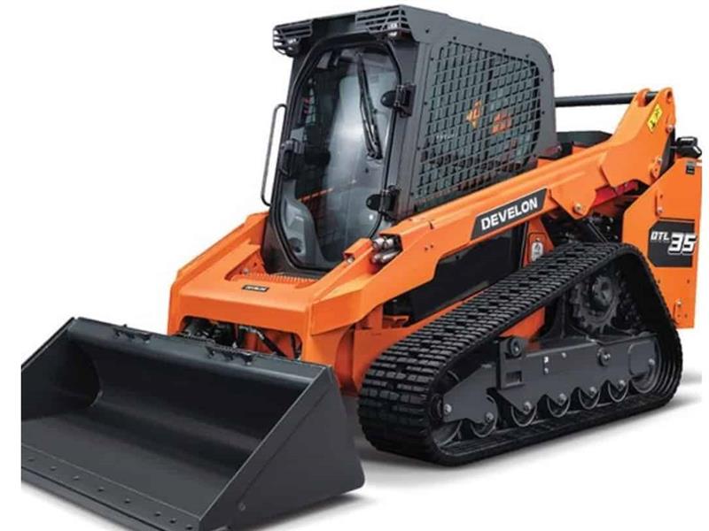 Develon DTL35 tracked skid steer loader