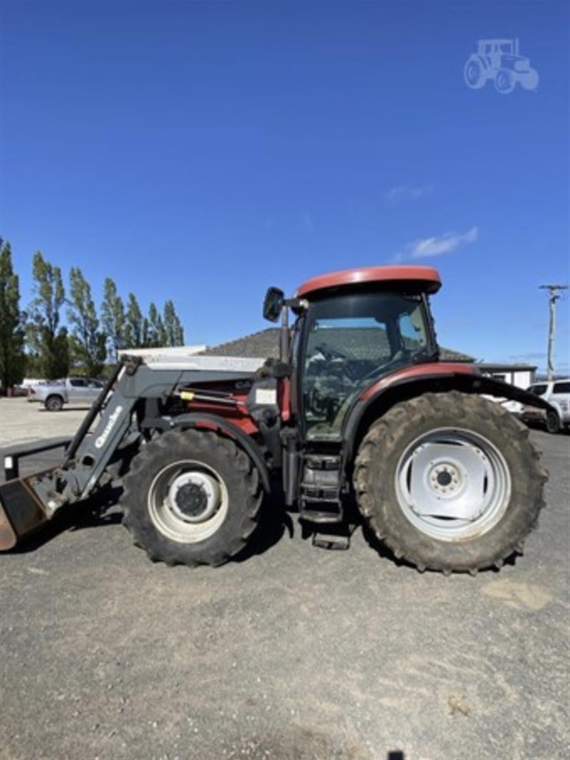 Case IH MX100 tractor
