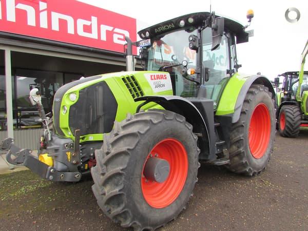 Photo 1. Claas Arion 660 CMatic tractor