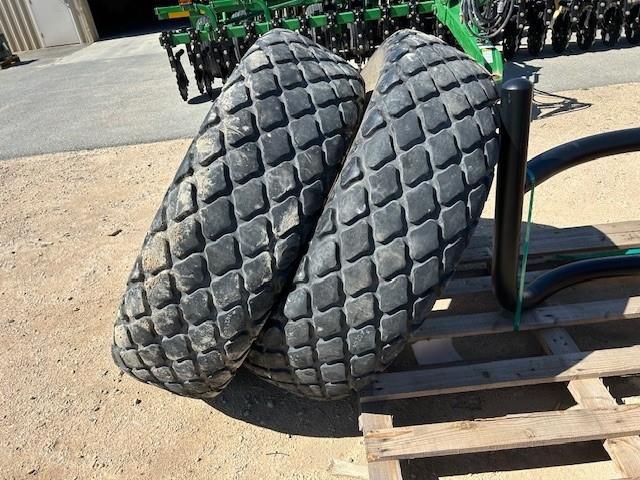 BKT 18.4-30 tyre