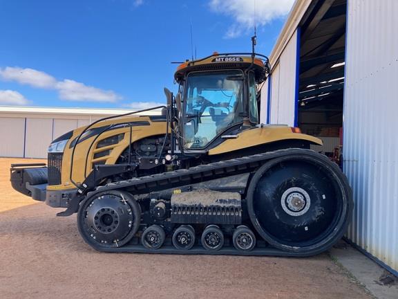 Photo 1. Challenger MT865E track tractor