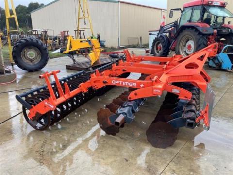 Photo 1. Kuhn OPTIMER 403 cultivator