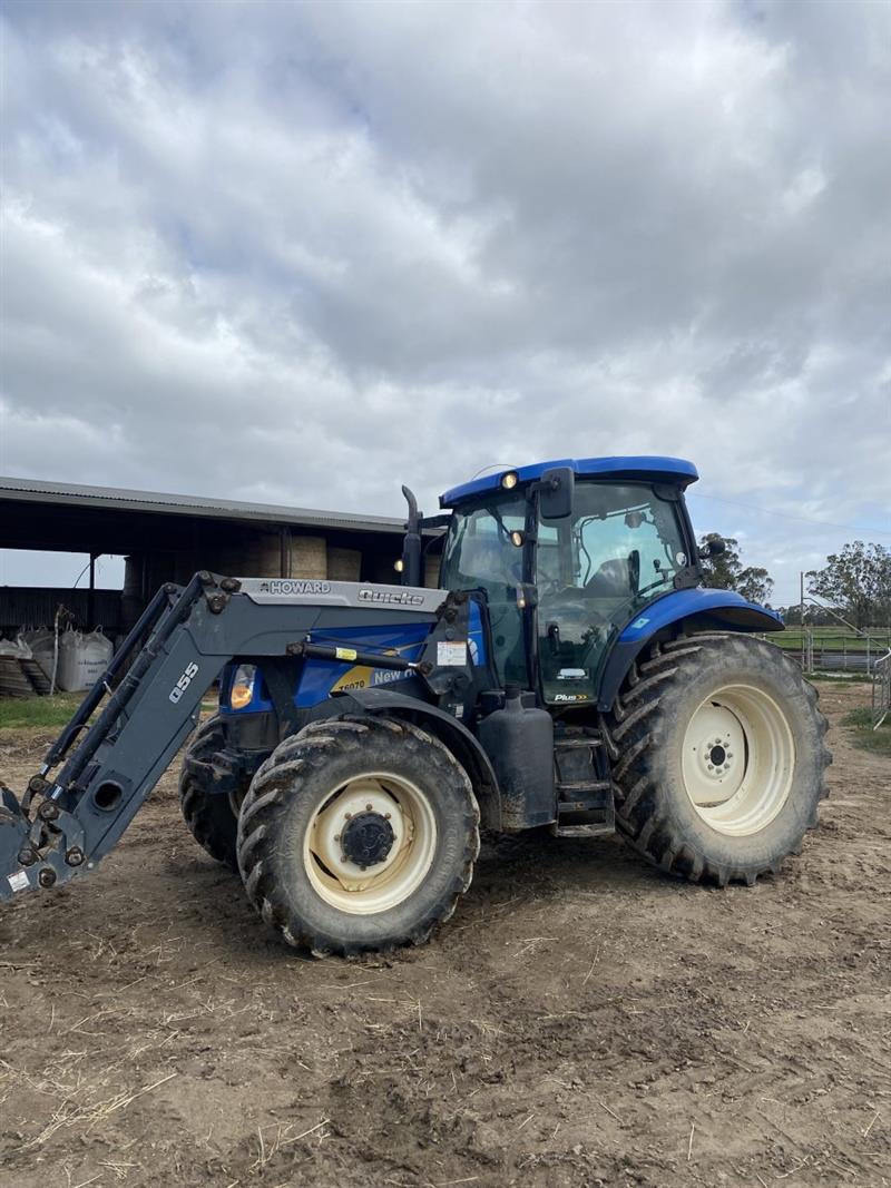 Photo 1. New Holland T6070 tractor