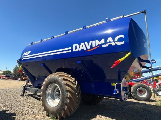 Photo 1. Davimac 25 ton chaser bin