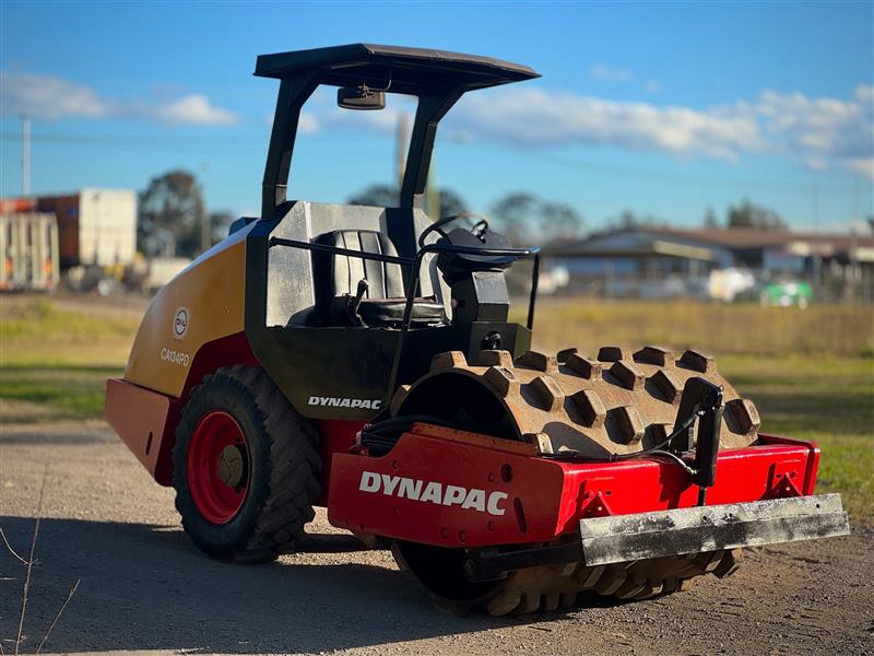 Dynapac CA134 5T articulated pad foot roller