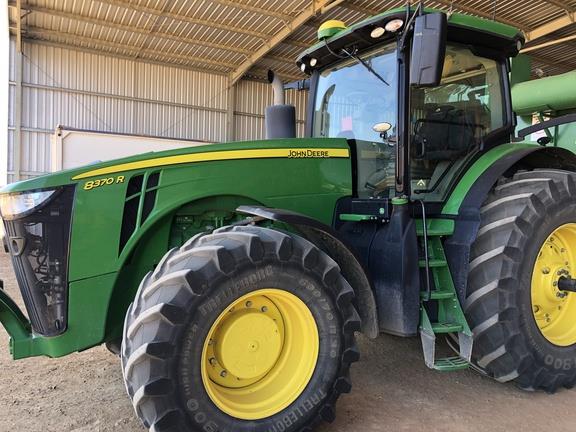 Photo 1. John Deere 8370R tractor