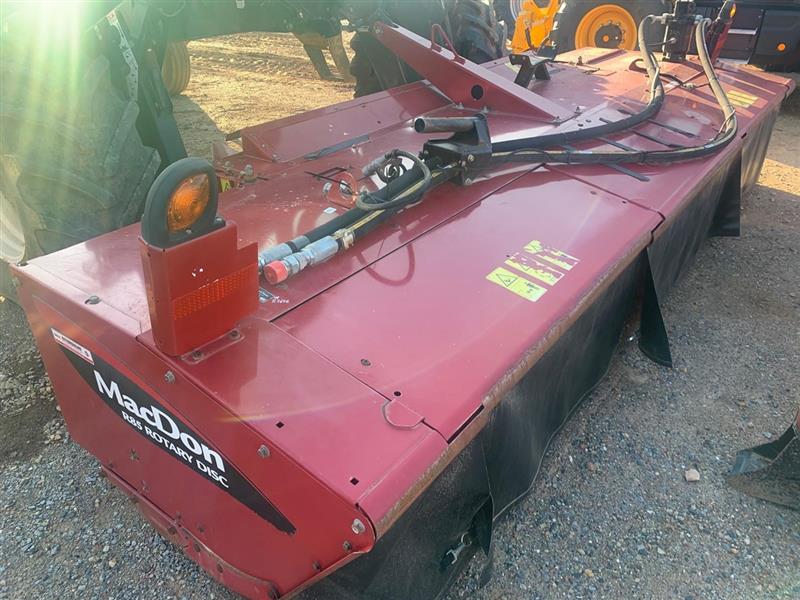 MacDon R85 16ft SP mower conditioner