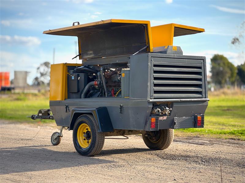 Atlas Copco XAS375 375CFM aircompressor