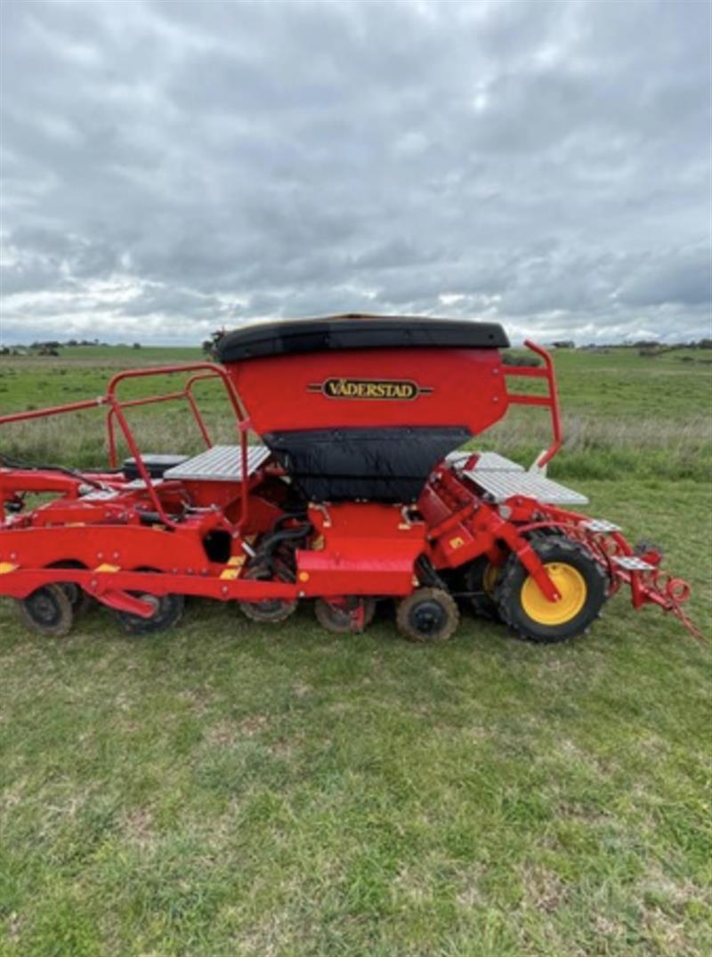 Vaderstad RD300C airseeder