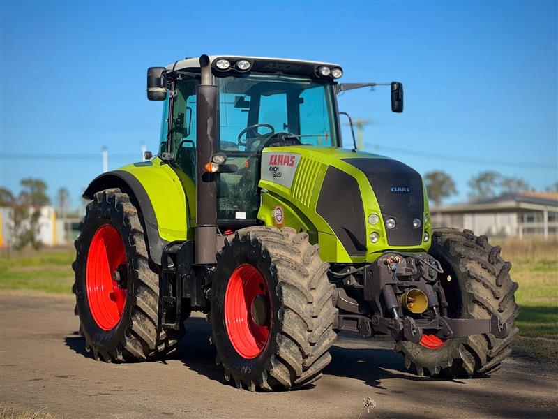Claas Axion 840 4wd tractor