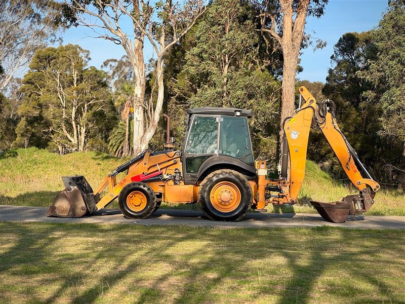 Case 590ST Backhoe Loader