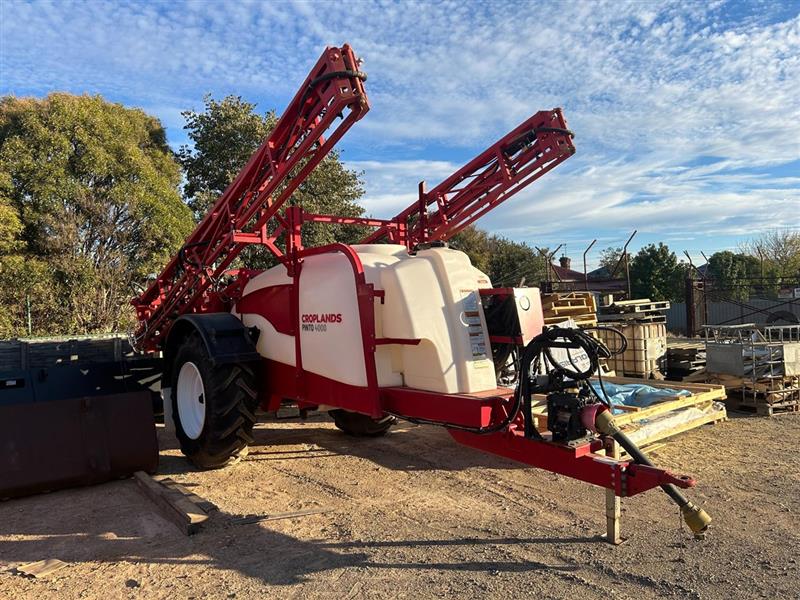 Croplands Pegasus 4000 boom sprayer