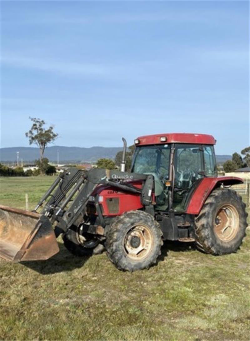 Photo 1. Case IH CX70 tractor