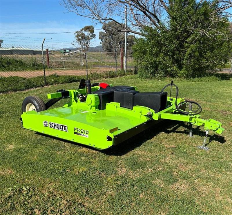 Photo 1. Schulte FX-210 mulcher