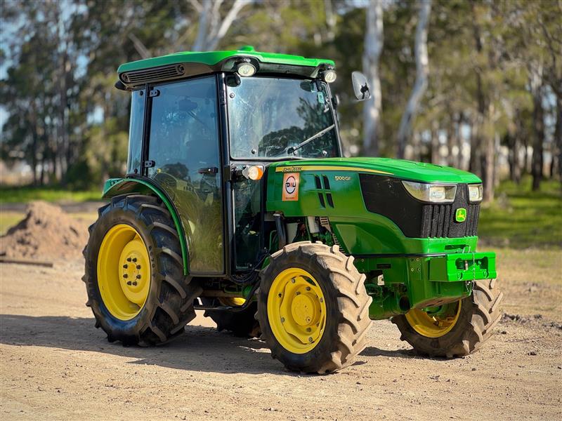 John Deere 5100GF a/c cabin tractor