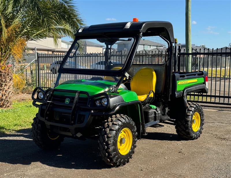 John Deere XUV 855 DSL Gator