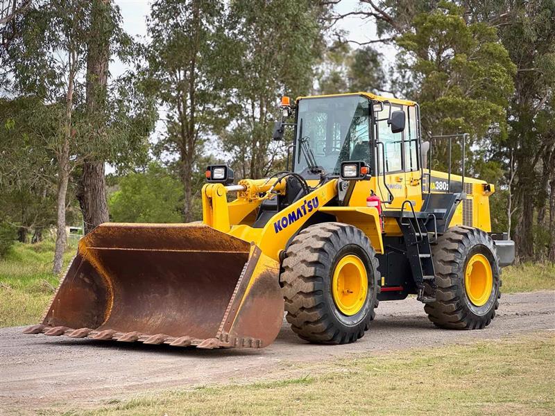 Komatsu WA380Z-6 17T articulated wheel loader