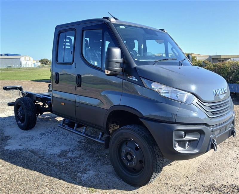 Photo 1. Iveco Daily 70S18 ute