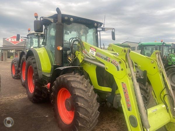 Photo 1. Claas Arion 530 tractor