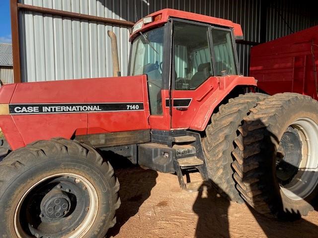 Photo 1. Case IH International 7140 tractor