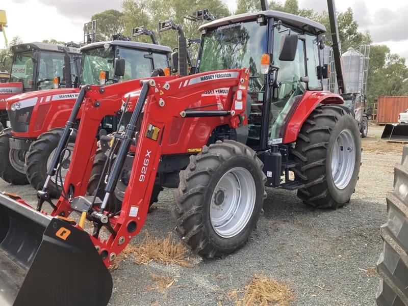 Photo 1. Massey Ferguson 4608 Tractor