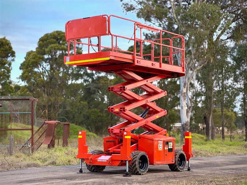 JLG 260 MRT 10M diesel all terrain scissor lift elevated work platform