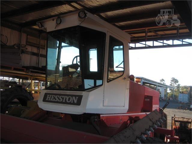 Hesston 6600 windrower