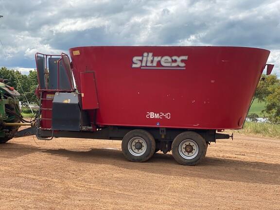 Sitrex 2BM-240 feed mixer