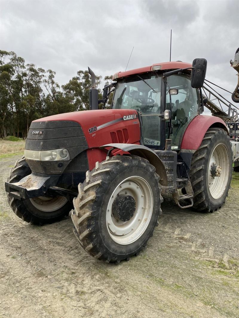 Photo 1. Case IH Puma 180 CVT tractor