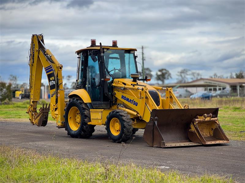 Komatsu WB97R platinum edition backh...