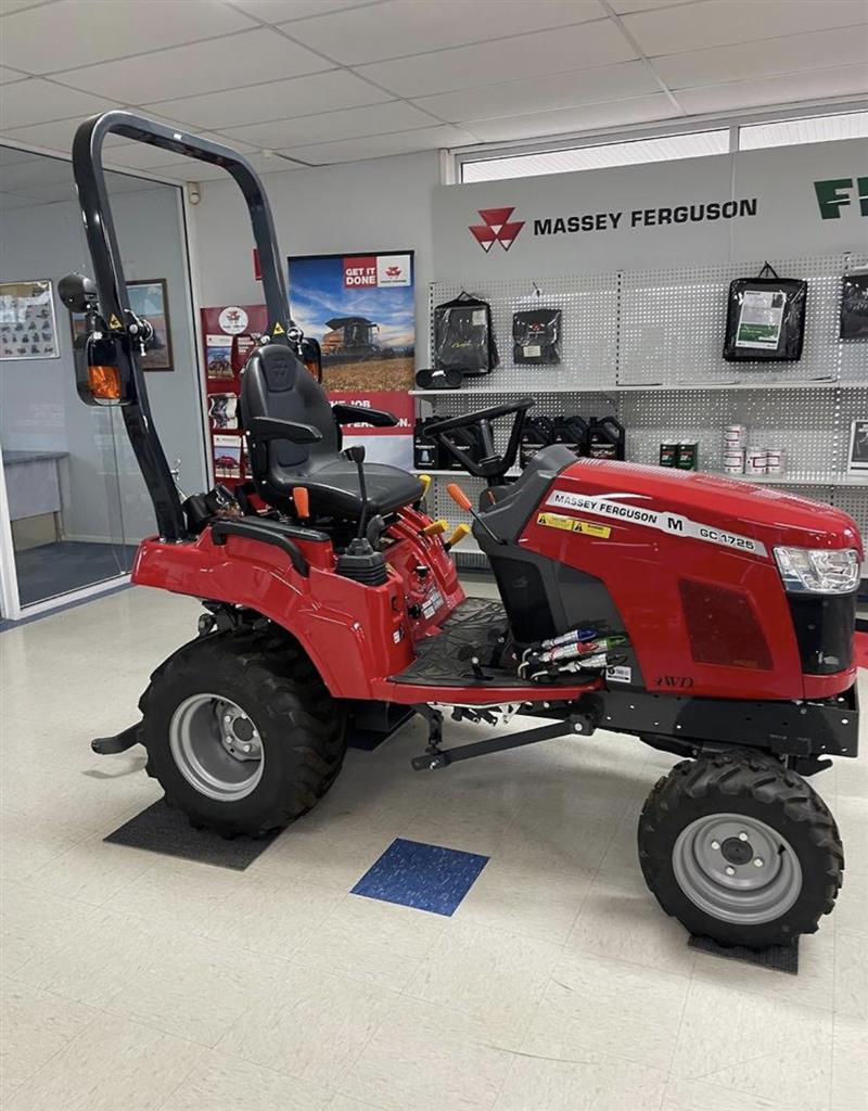 Massey Ferguson GC1725M lawn mower