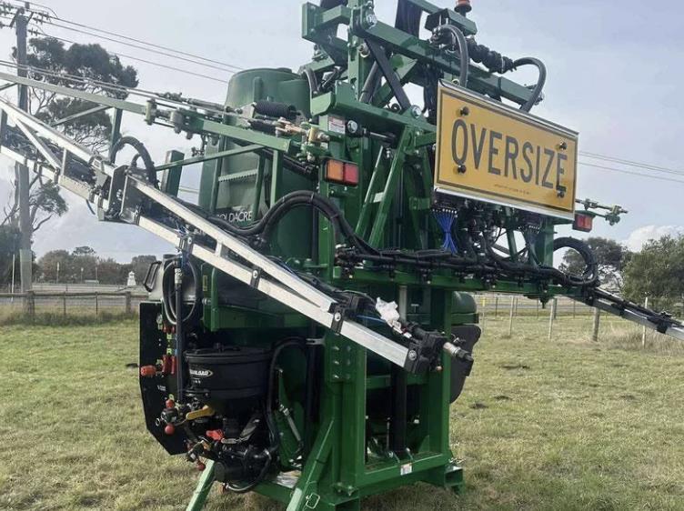 Goldacres 1900L tank 24m boom linkage sprayer