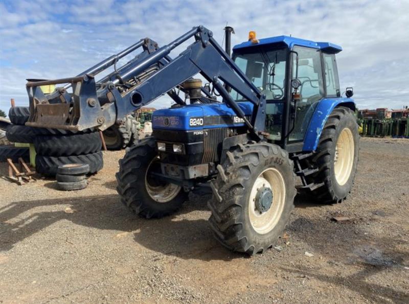 New Holland 8240 tractor