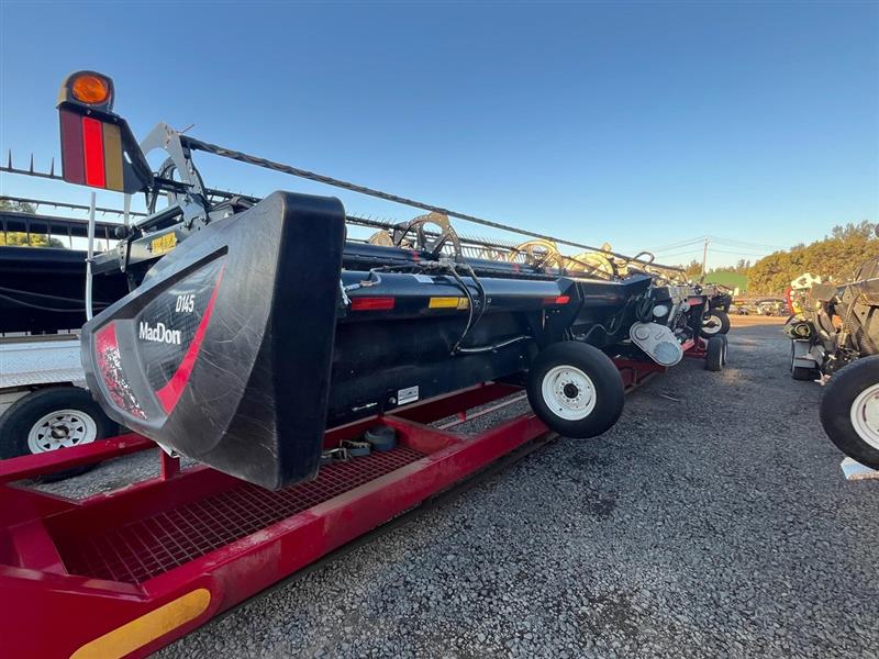 MacDon D145 harvester front