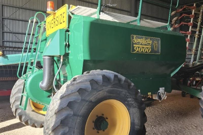 Simplicity 9000L tow behind airseeder