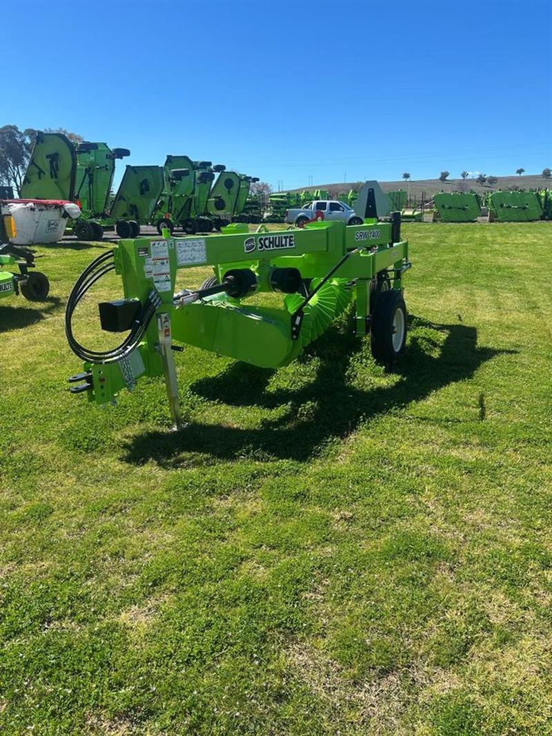 Schulte SRW1400 rock picker