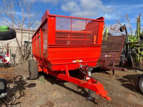 Buckton CF160 feed wagon