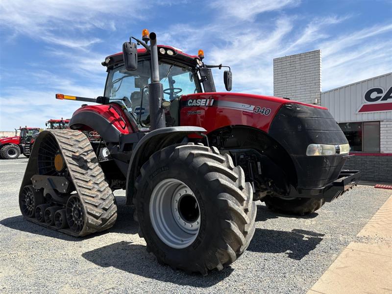 Case IH Magnum 340 tractor