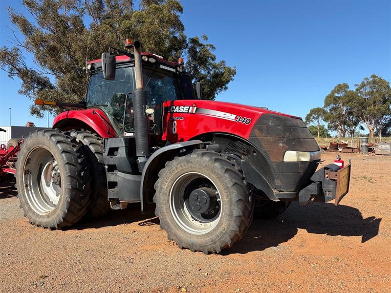 Case IH Magnum 340 tractor