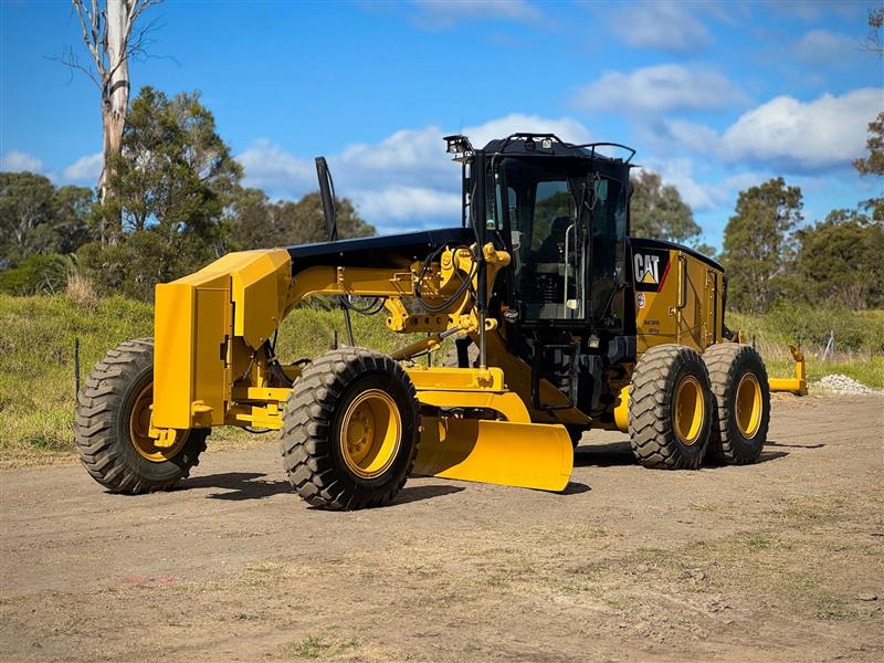 Caterpillar 140M AWD VHP 14ft articulated motor street grader