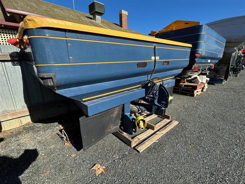 Bogballe M2W spreader