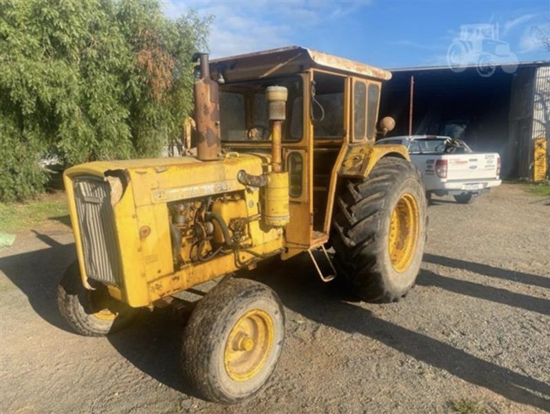 Chamberlain C670 2wd tractor