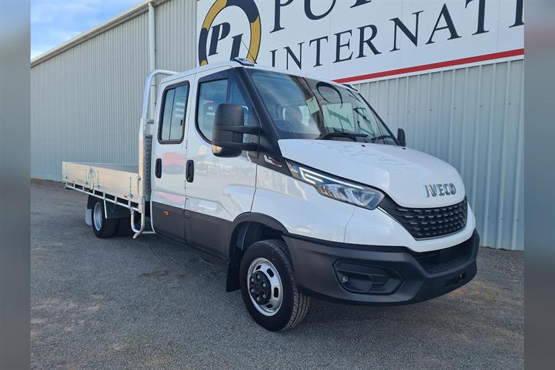 Photo 1. Iveco Daily truck